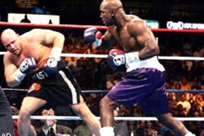 Winning comeback by Holyfield