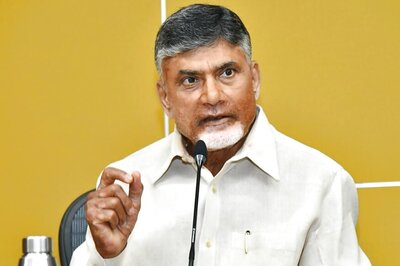 Chameleons Will be Ashamed of Chandrababu Naidu, Says YSRCP Leader on Ex-CM's 'U-turn' on Rafale Deal