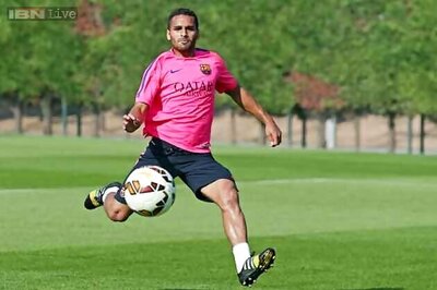 Barcelona's Douglas out for 4 weeks due to injury