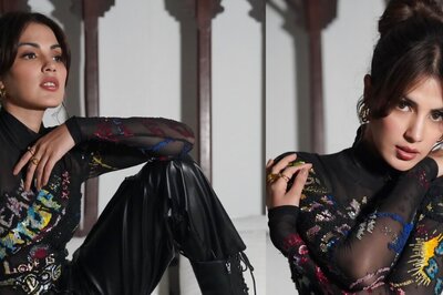 Rhea Chakraborty's Make-Up Artist Rishab Khanna Decodes Her SEXY Look From Roadies, Details Inside