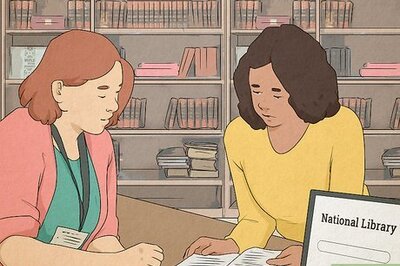 How to Become a Librarian