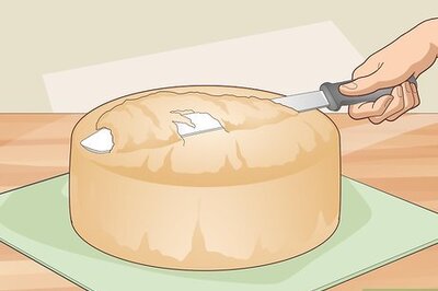 How to Prevent Tiered Cakes from Sinking