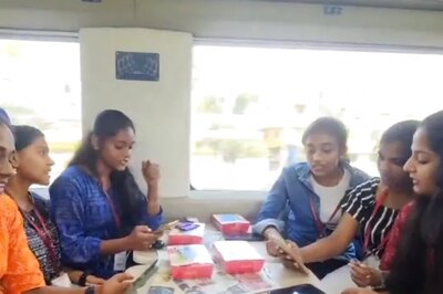 Video Of Women Singing Inside Vande Bharat Is Trending; Internet Reacts