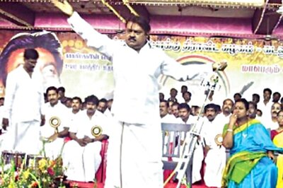 RS poll: Vijayakant charges dissident MLAs with betraying him