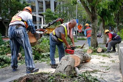 China braces for arrival of powerful typhoon Dujuan; over 340,000 people evacuated