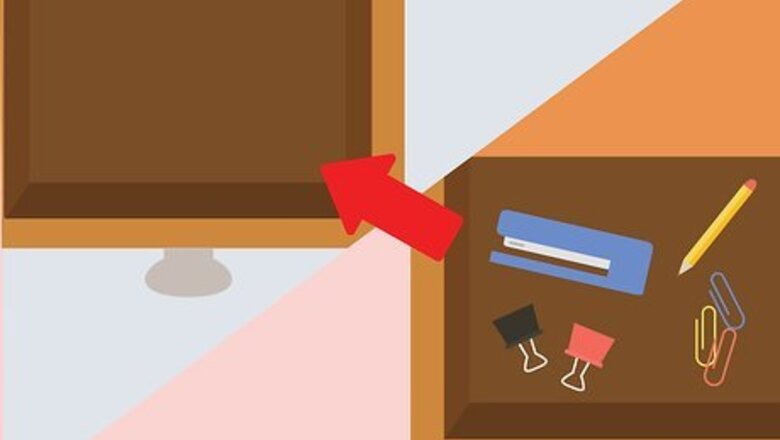 How to Customize Your Cubicle at Work