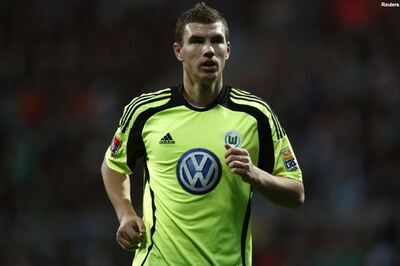 Juventus in talks with Wolfsburg over Dzeko