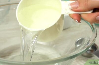 How to Clean a Glass Table