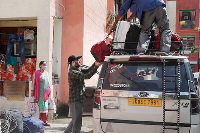 Remove Bottlenecks in Providing Housing to Kashmiri Migrants, Parl Panel Tells Home Ministry