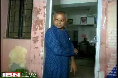Somnath Bharti 'suppressed' information in affidavits, claims wife