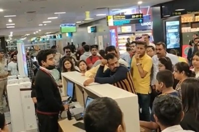 Despite Rise in Air Traffic, Most Fliers Unhappy with Airline Services, Delay & Cancellation, Fares: Survey