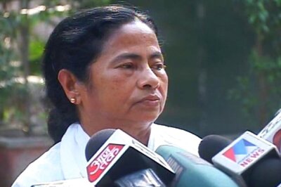 We Are Committed to Return Land to Unwilling Farmers: Mamata