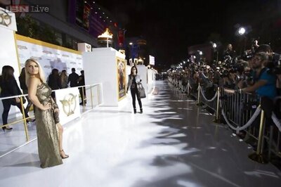  'Mockingjay' disarms 'Penguins' to retain top spot at U.S. box office