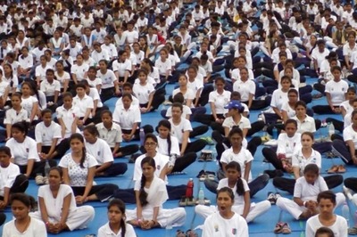 HC Restrains Tamil Nadu Health Dept from Filling Up Faculty in Yoga Colleges