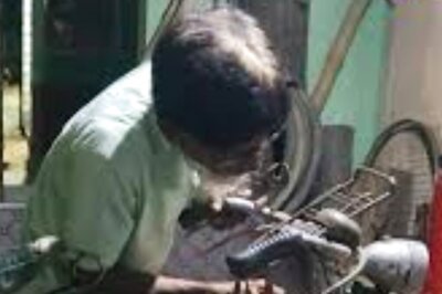 West Bengal Bicycle Mechanic Turns Local Celebrity With Singing And Writing Talents