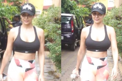 Malaika Arora Turns Heads With Sports Bra-Colourful Pants Combination For Her Yoga Session; Watch