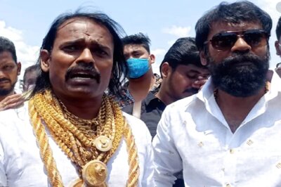 In Tamil Nadu, Independent Candidate Files Nomination Wearing 4.27 Kg Gold