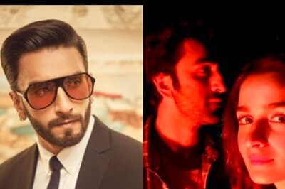 Ranveer Singh Reviews Alia Bhatt-Ranbir Kapoor's Brahmastra Amid Rumours of Playing Dev