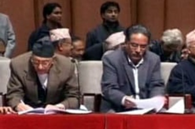 Govt, Maoists agree to postpone Nepal election