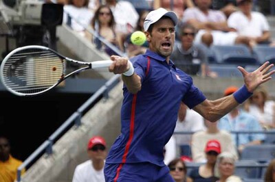 Djokovic eases into US Open fourth round