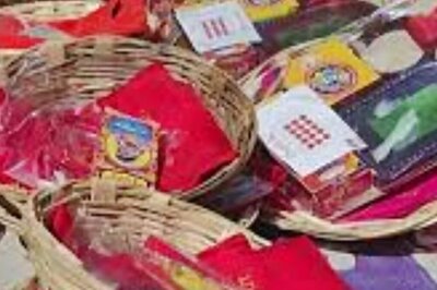 Hartalika Teej 2024: Why Married Women Donate Makeup Items To Priests