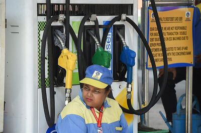 Govt Gets Nod to Raise Excise Duty on Petrol, Diesel by Rs 8 in Future; Parliament Approves Finance Bill