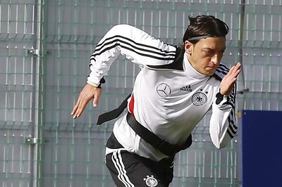 Oezil will explode against Greece: Loew