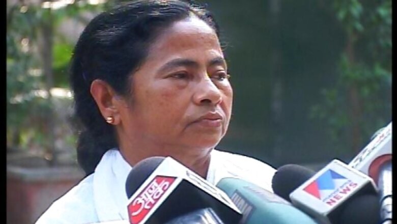 Mamata attacks Rahul Gandhi, dubs him as 'an upstart leader'
