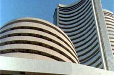 Volatile mkts end marginally in red