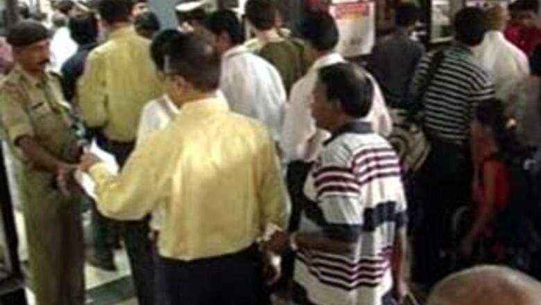 Govt issues, then withdraws airport terror alert