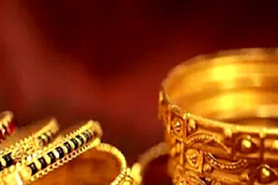 Gold Price Today Below Rs 47,500; Silver Drops for Second Day. Should you Hold or Sell?