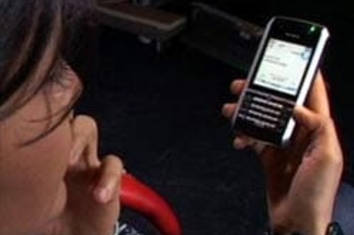 Phone war: BlackBerry maker sues Motorola