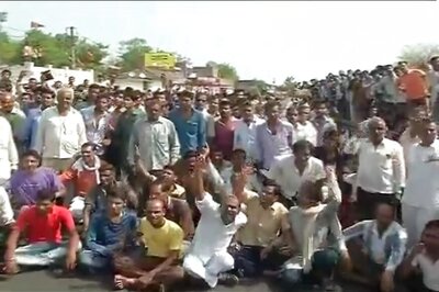 Video Shows Former BJP President Facing Farmers’ Ire During Agitation in Madhya Pradesh