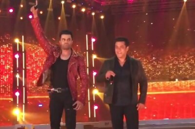 Da-Bangg Tour: Salman, Sonakshi and Kriti Bring The House Down in Delhi; Watch Videos