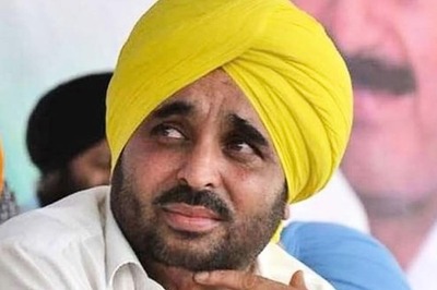 Bhagwant Mann Asks Navjot Sidhu to Clear His Stand, Denies AAP Approached Congress Leader