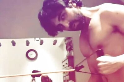 Ayushmann Khurrana Posts Yet Another Shirtless Workout Pic From His 'Caveman Sessions'