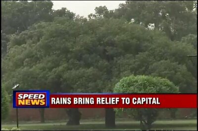 Rains lash Delhi, give respite from scorching heat