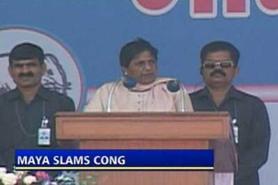 Mayawati govt sacks over 1,000 doctors