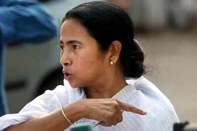 Centre 'compelled' by Mamata to shift investor meet