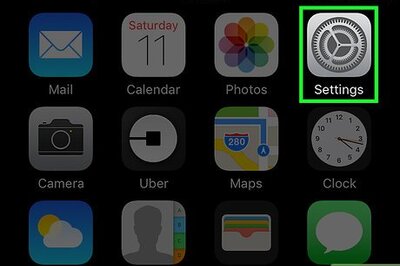How to Adjust Display Zoom on an iPhone