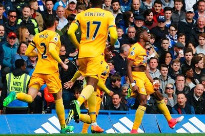 Wilfried Zaha Scores as Crystal Palace Stun Chelsea 2-1