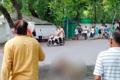 Unnao Woman Sets Herself on Fire on Lucknow Streets, Suffers 90% Burns; Police Probe On