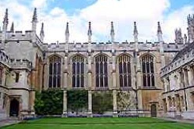 NRI scholar calls Oxford 'outdated'