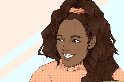 How to Wear a Scrunchie