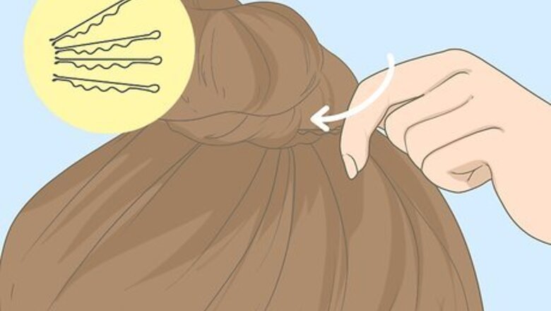 How to Keep a Bun in Your Hair