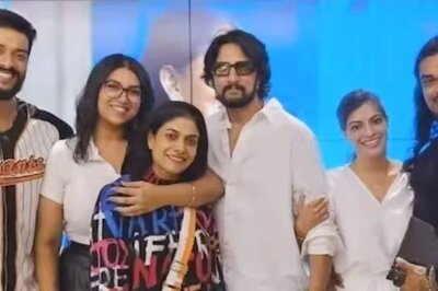 Kiccha Sudeep Happily Poses With Family In This Old Viral Photo