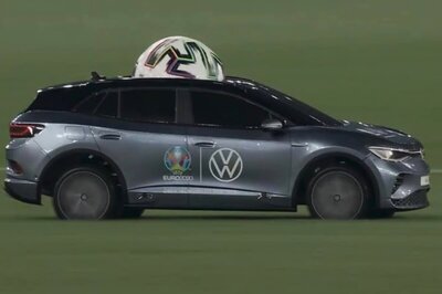 Euro 2020: Remote-controlled Car Delivers Match Ball for Italy vs Turkey, Fans in Splits