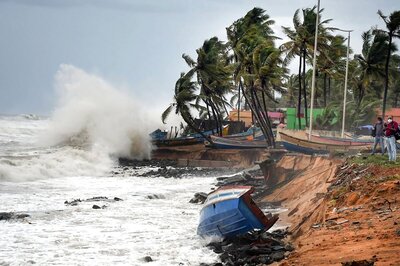 Cyclone Tauktae to Reach Gujarat Coast Tonight, Over 1 Lakh People Shifted