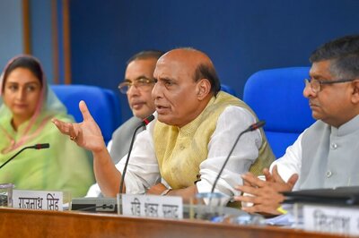 Defence Minister Rajnath Singh to Visit France Next Month to Receive First Rafale Jet