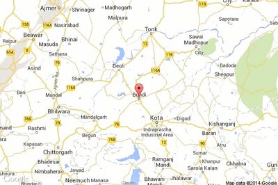 16 injured as bus and truck collide on Kota Jaipur highway near Bundi